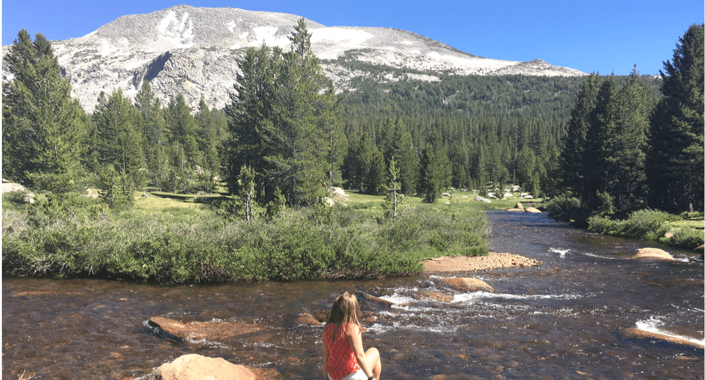 Traveling the world with a 9 to 5 job